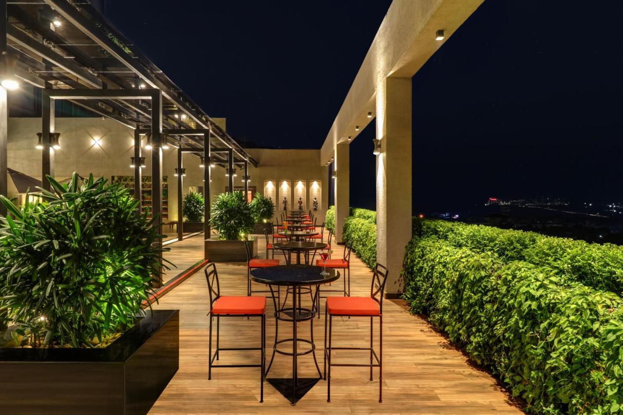 Lemon Tree Premier, Bhubaneswar Hotel Buitenkant foto